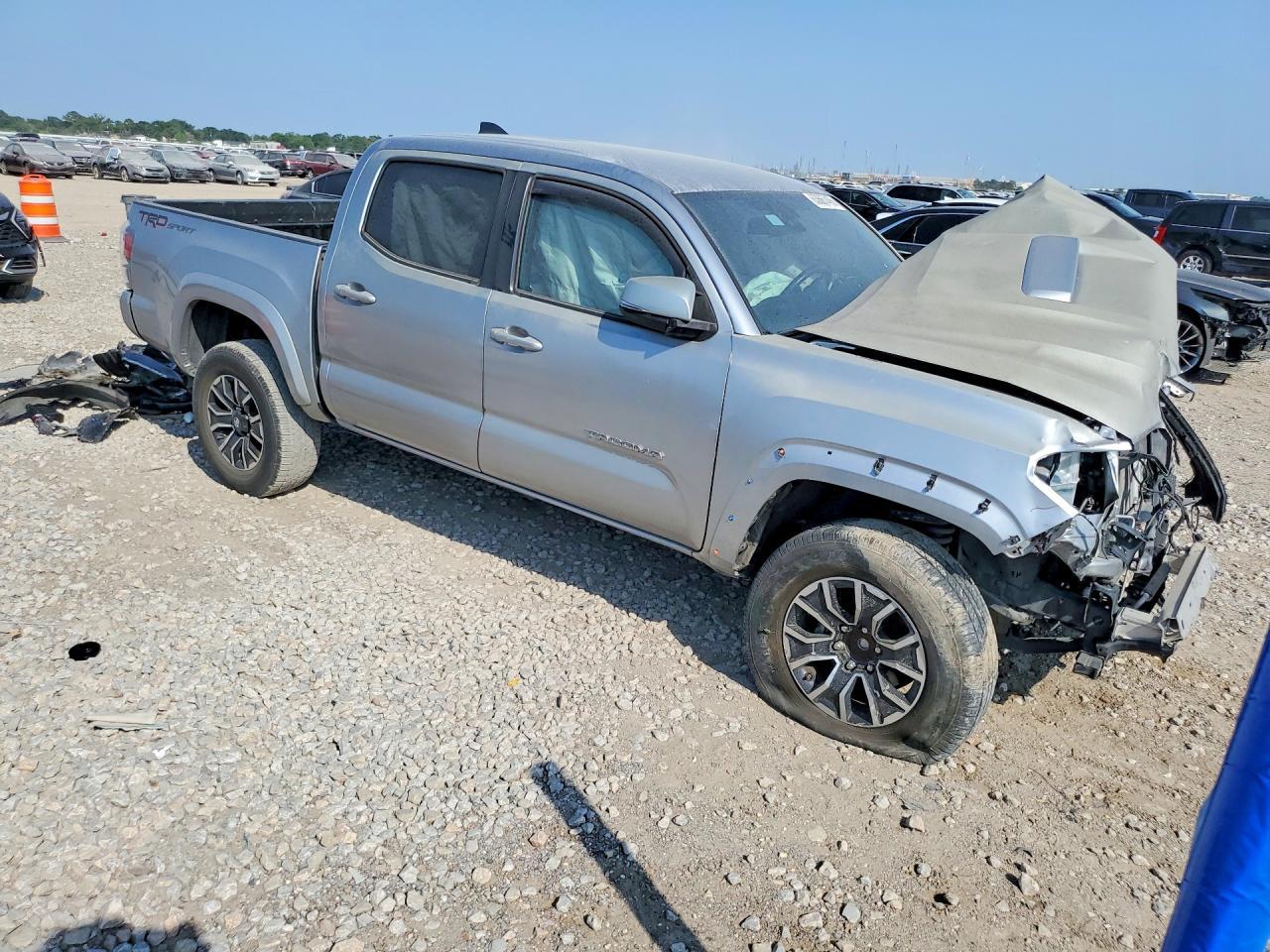 2023 Toyota Tacoma Trd Sport - Image 4