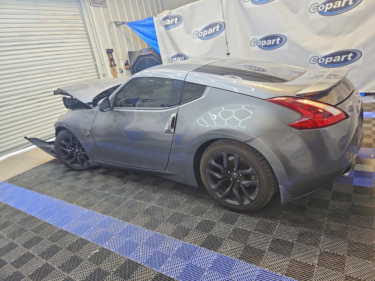 2020 Nissan 370Z Base - Фото 2