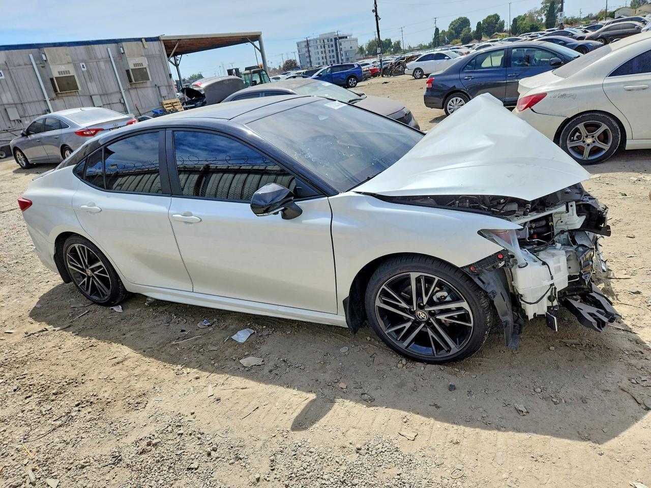 2025 Toyota Camry Xse - Image 4