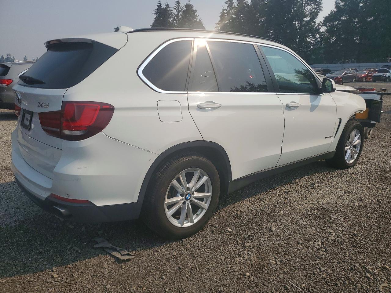 2015 BMW X5 xDrive35I - Фото 3