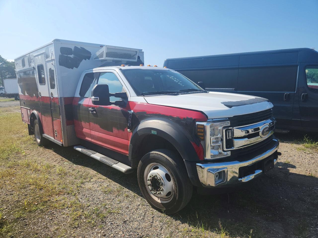 2019 Ford F550 Super Duty - Фото 4