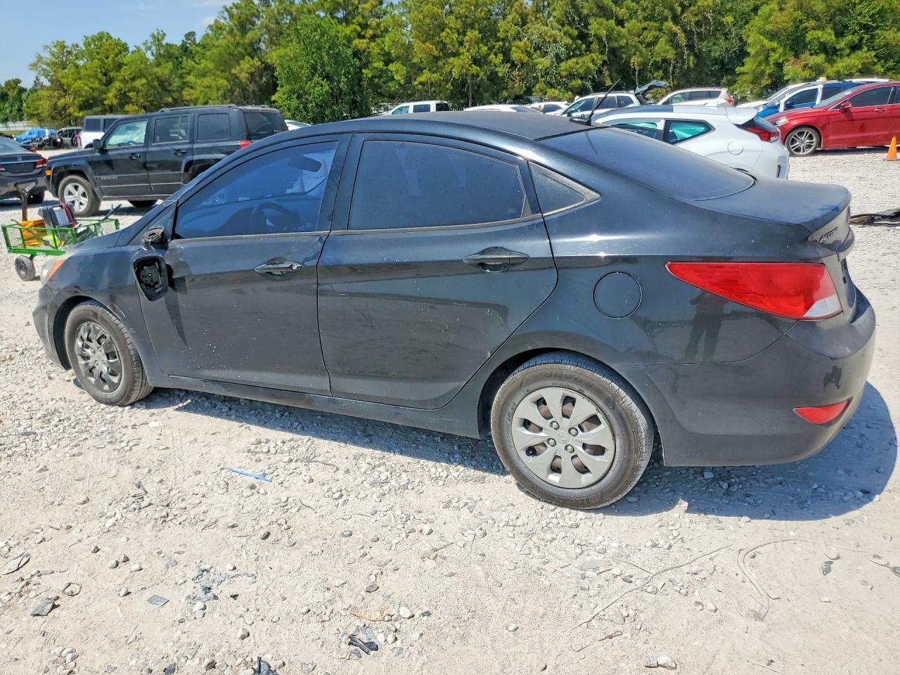 2016 Hyundai Accent Se - Фото 2