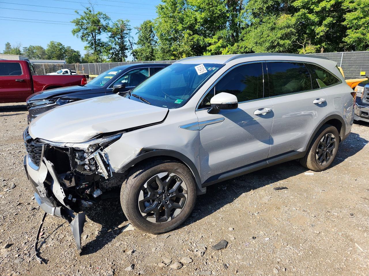 2025 Kia Sorento S