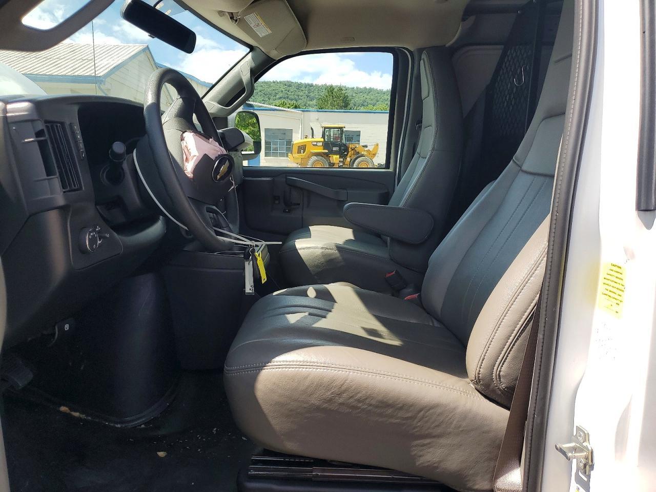 2025 Chevrolet Express G2500 Delivery Van - Image 7