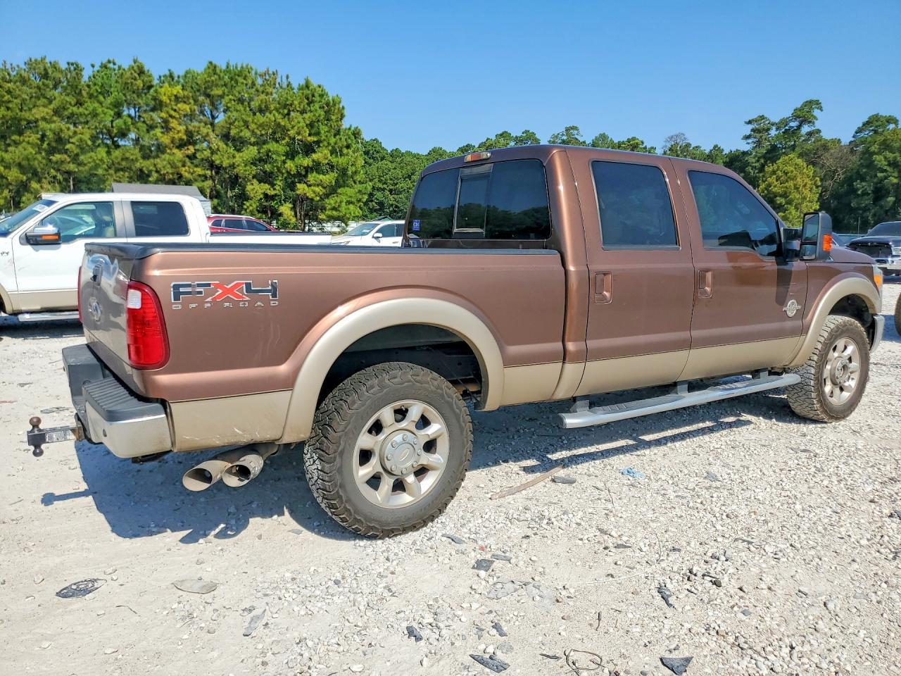 2011 Ford F250 Super Duty - Фото 3