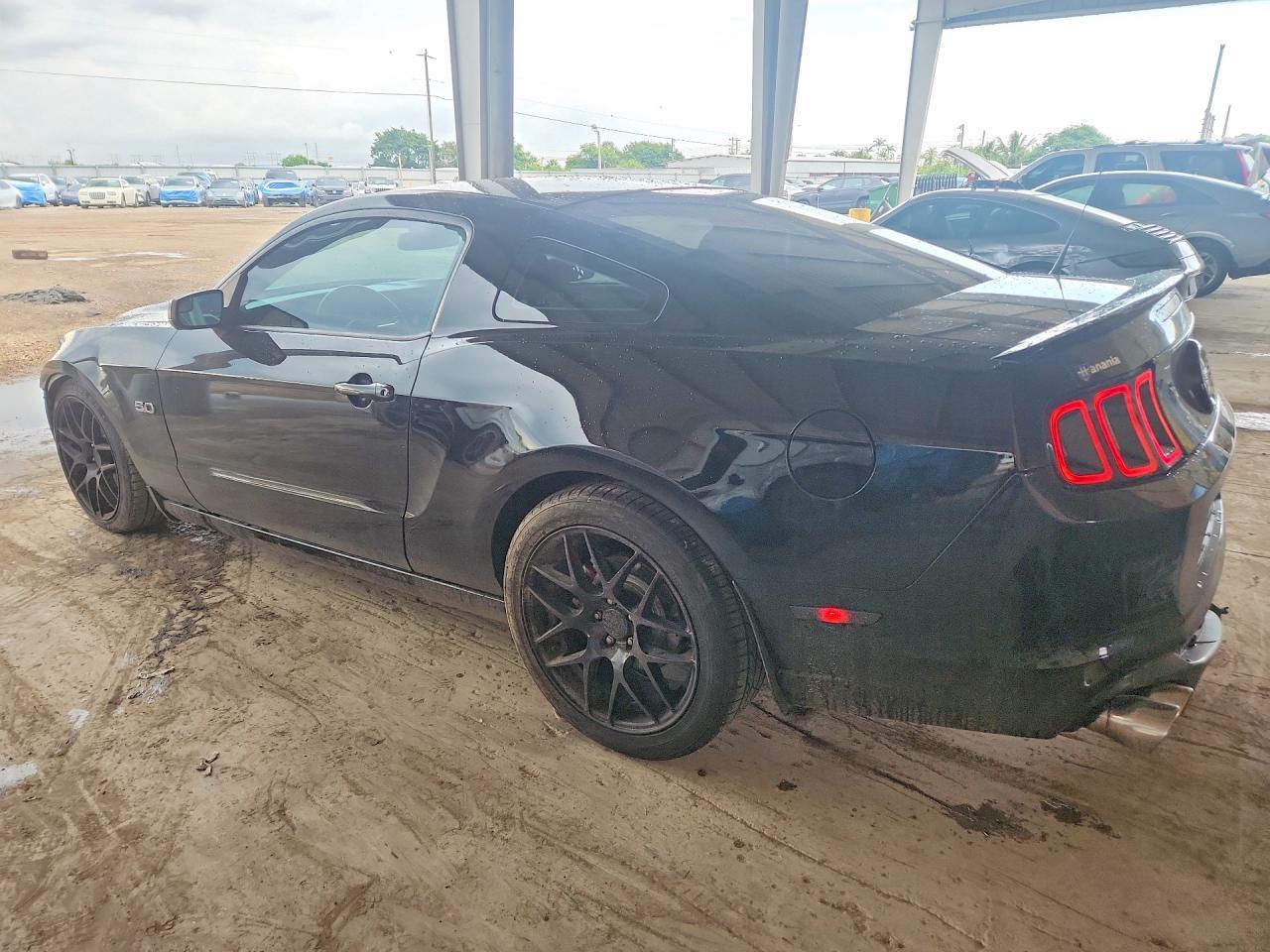2014 Ford Mustang Gt - Фото 2