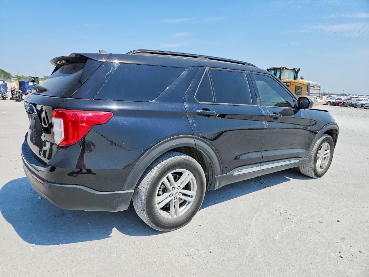 2022 Ford Explorer Xlt - Фото 3