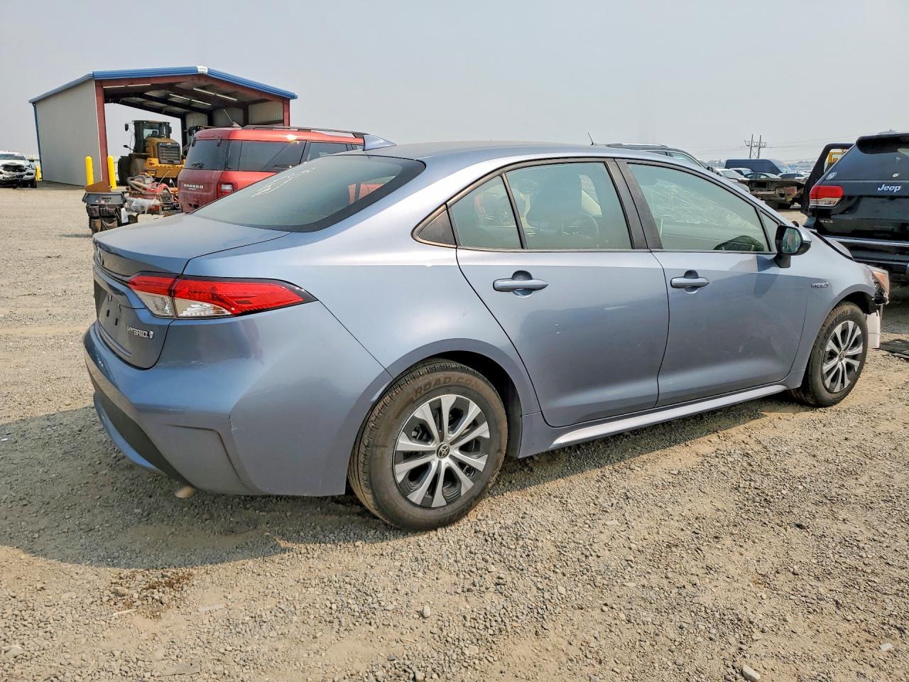 2021 Toyota Corolla Le - Image 3