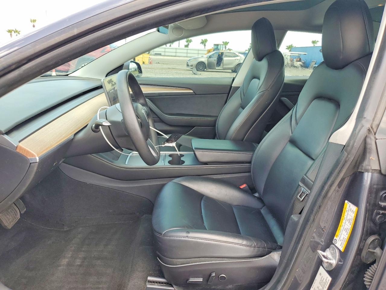 2021 Tesla Model 3 - Image 7
