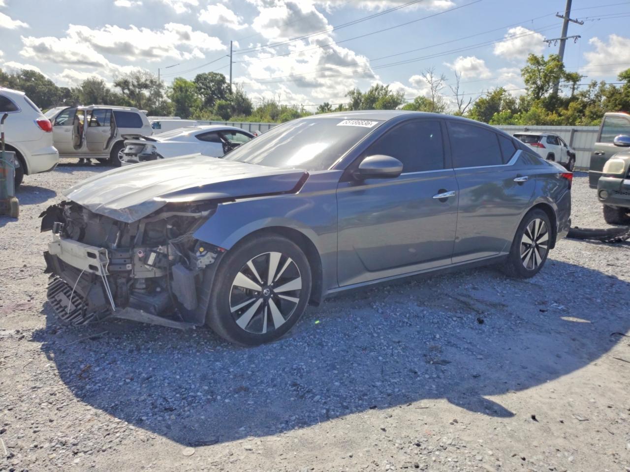 2022 Nissan Altima Sv