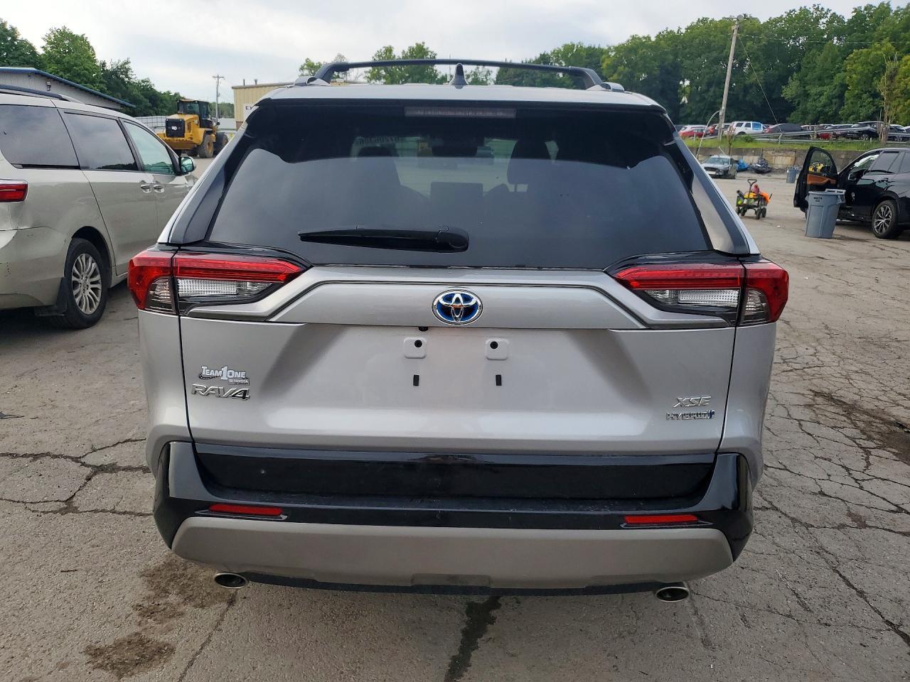 2023 Toyota Rav4 Xse - Image 6