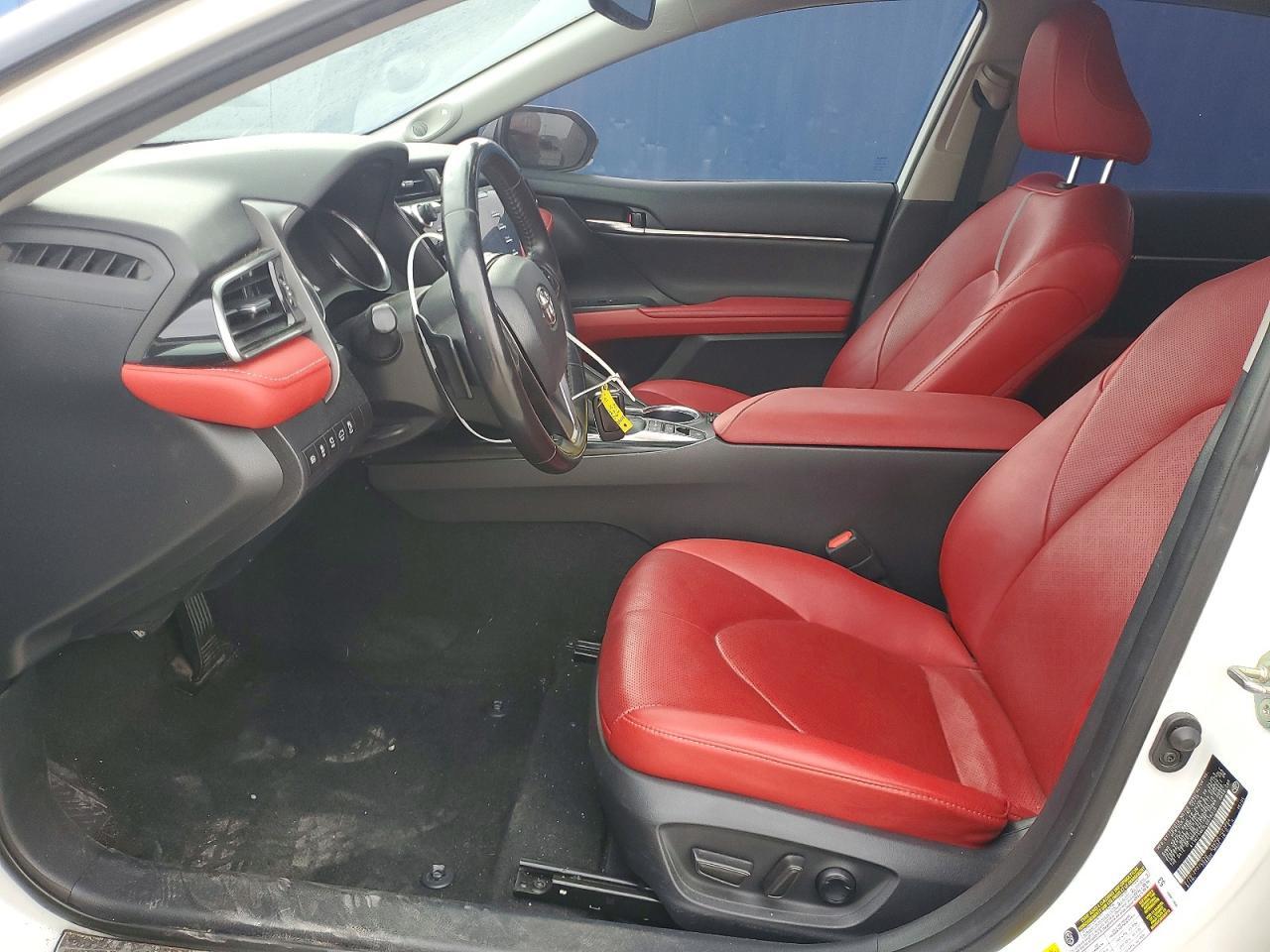 2020 Toyota Camry Xse V6 - Image 7