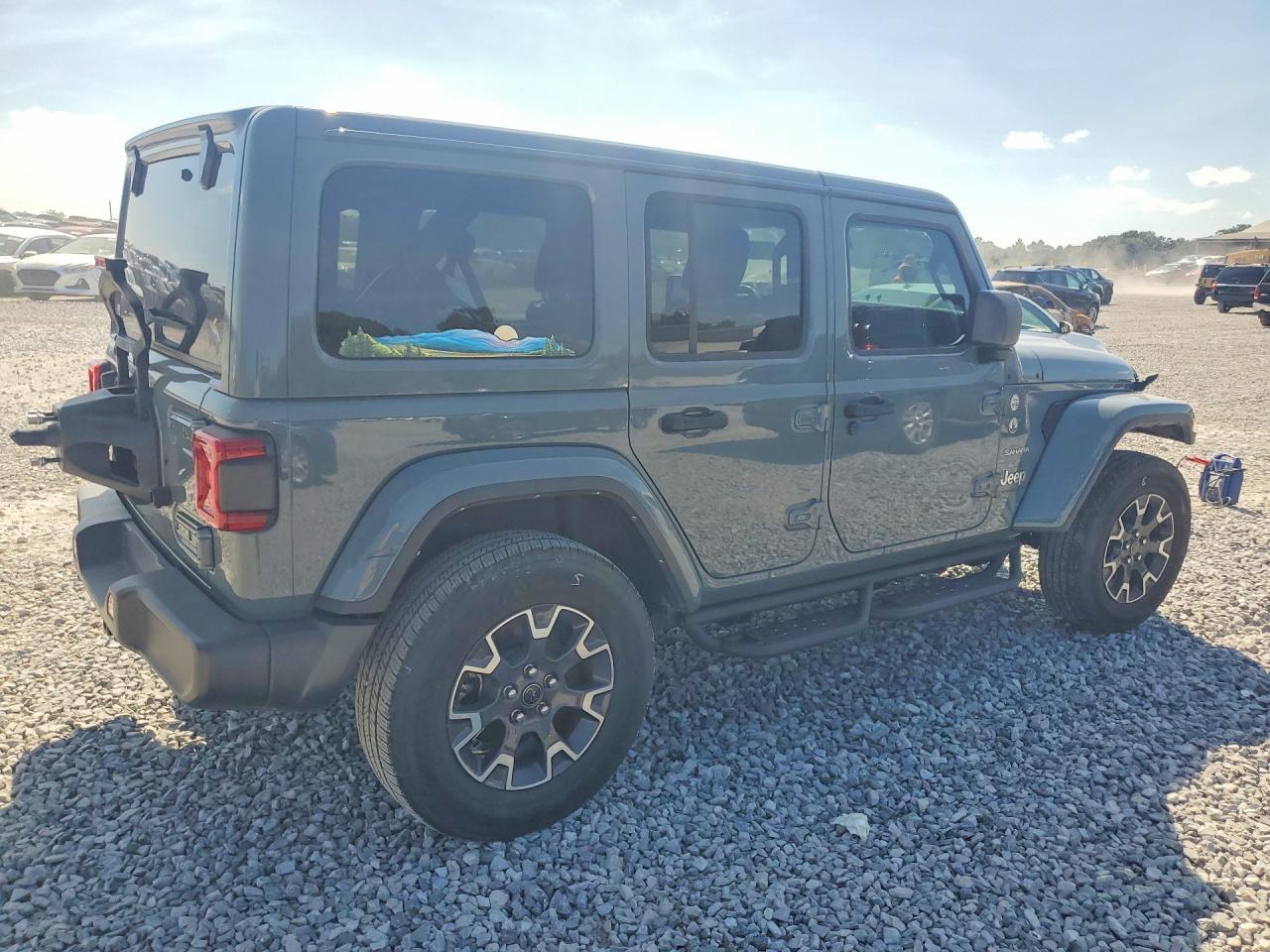 2024 Jeep Wrangler Sahara - Фото 3