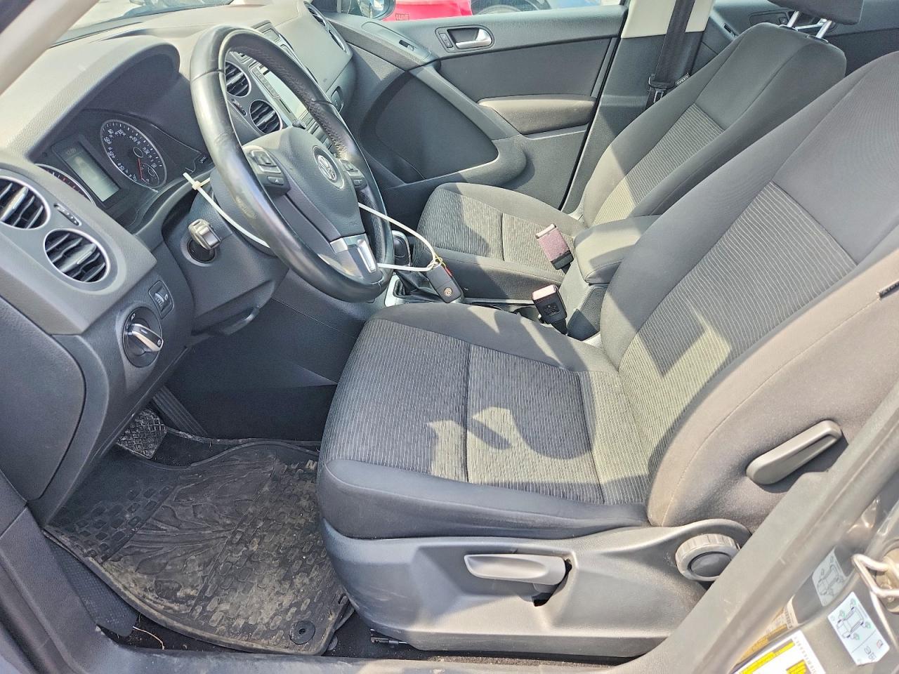 2018 Volkswagen Tiguan Limited - Image 7