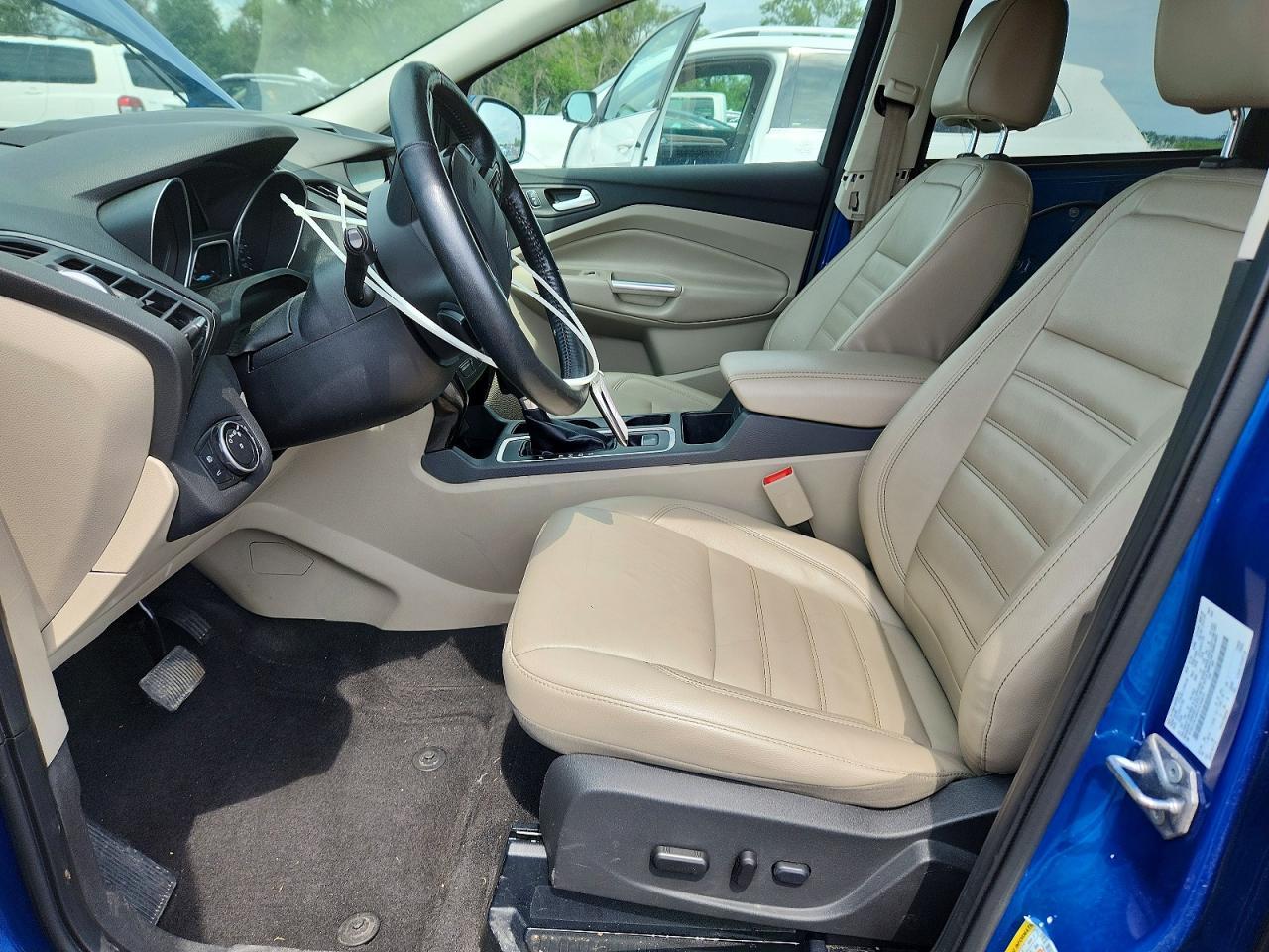 2017 Ford Escape Titanium - Image 7