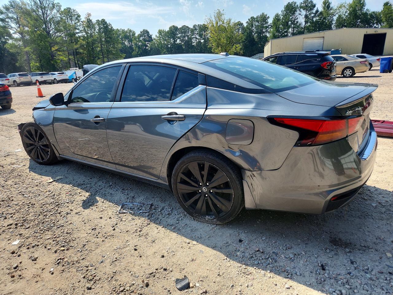 2019 Nissan Altima Sr - Фото 2