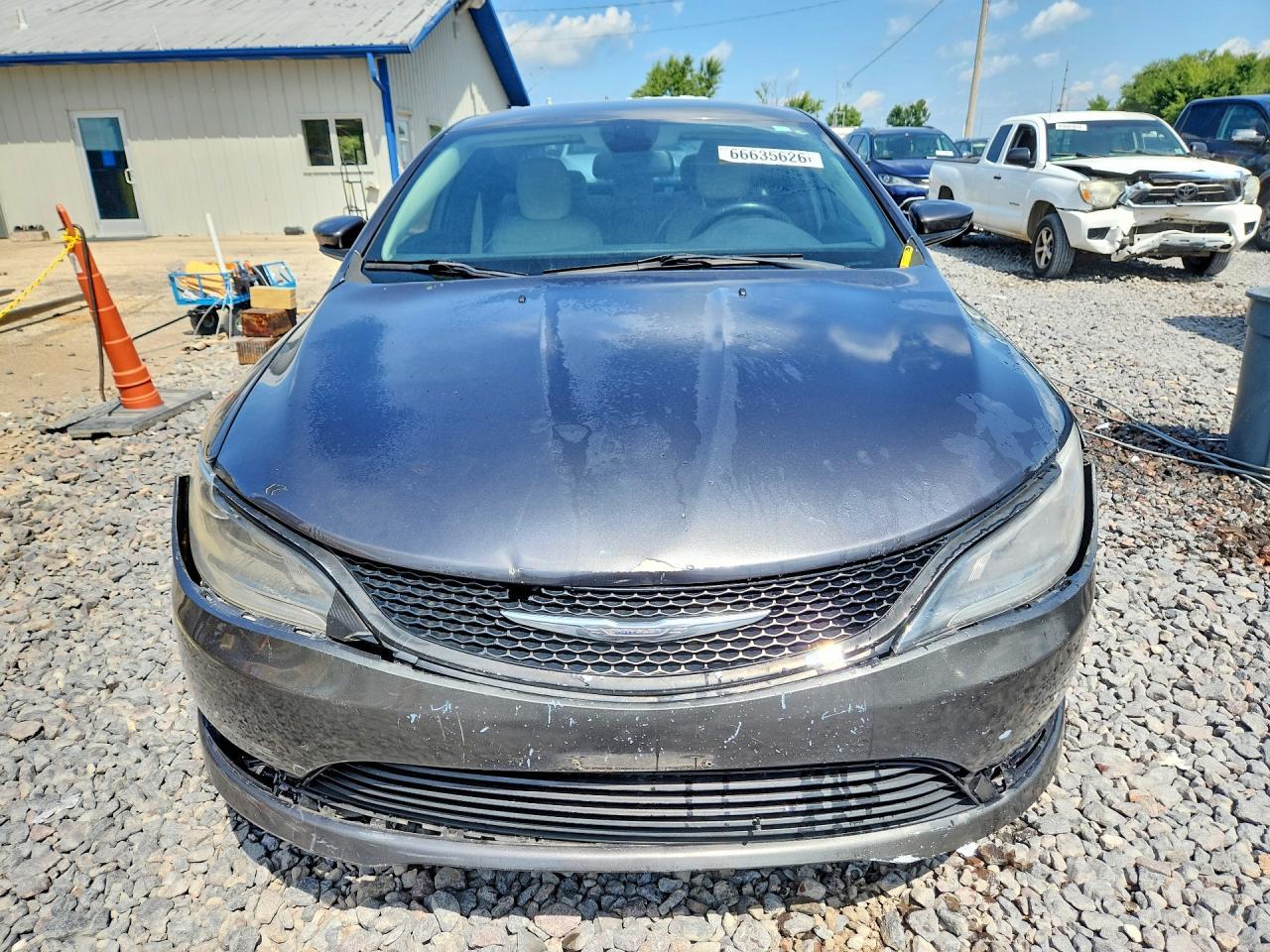 2015 Chrysler 200 Limited - Image 5