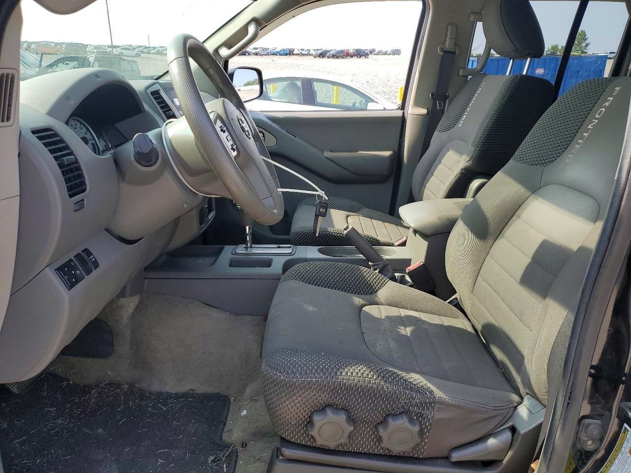 2012 Nissan Frontier S - Фото 7