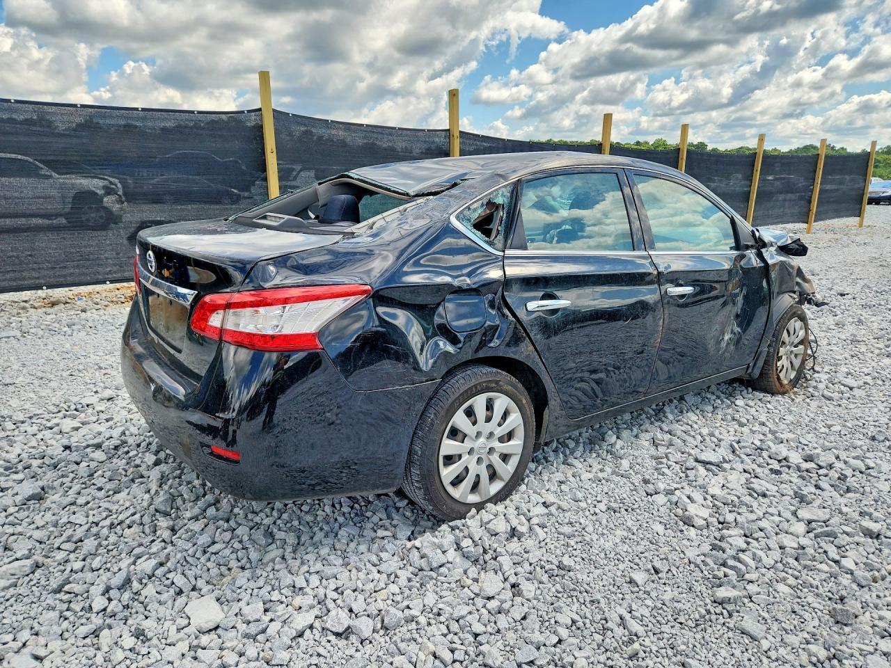 2015 Nissan Sentra S - Image 3
