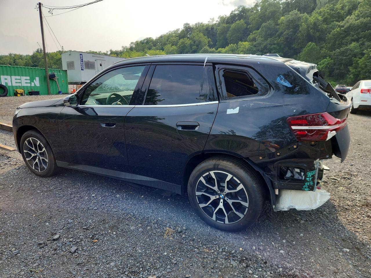2025 BMW X3 30 xDrive - Image 2