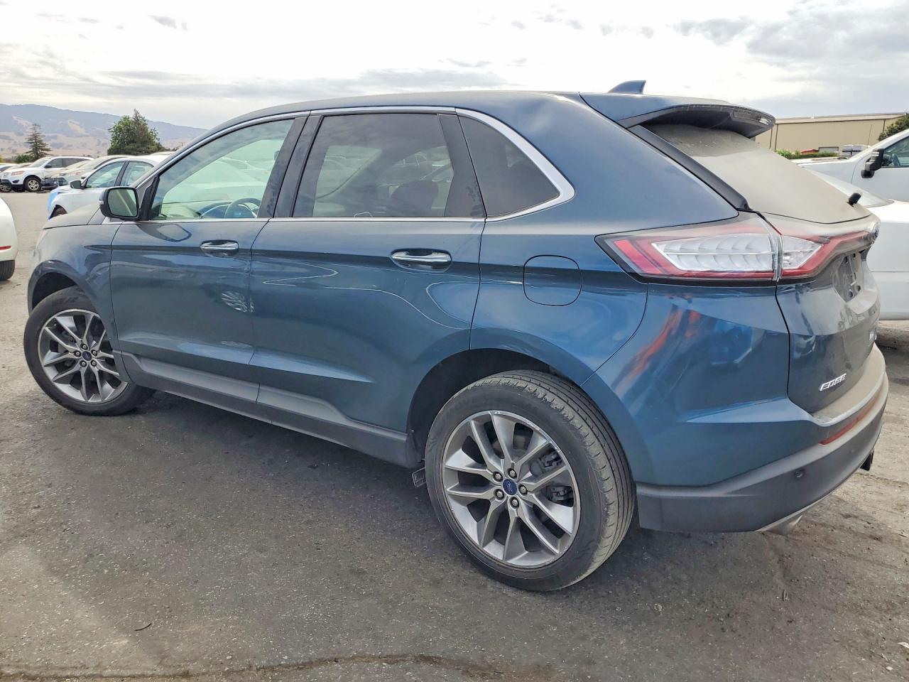2016 Ford Edge Titanium - Фото 2