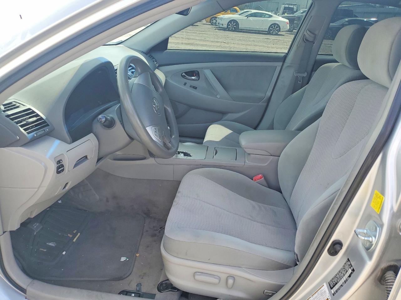 2011 Toyota Camry Se - Image 7