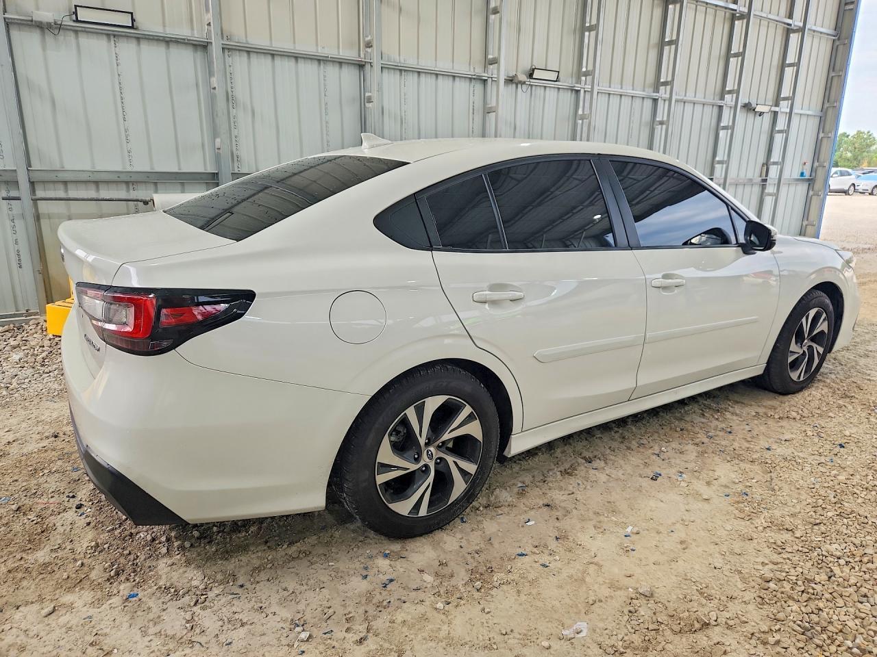 2023 Subaru Legacy Premium - Фото 3