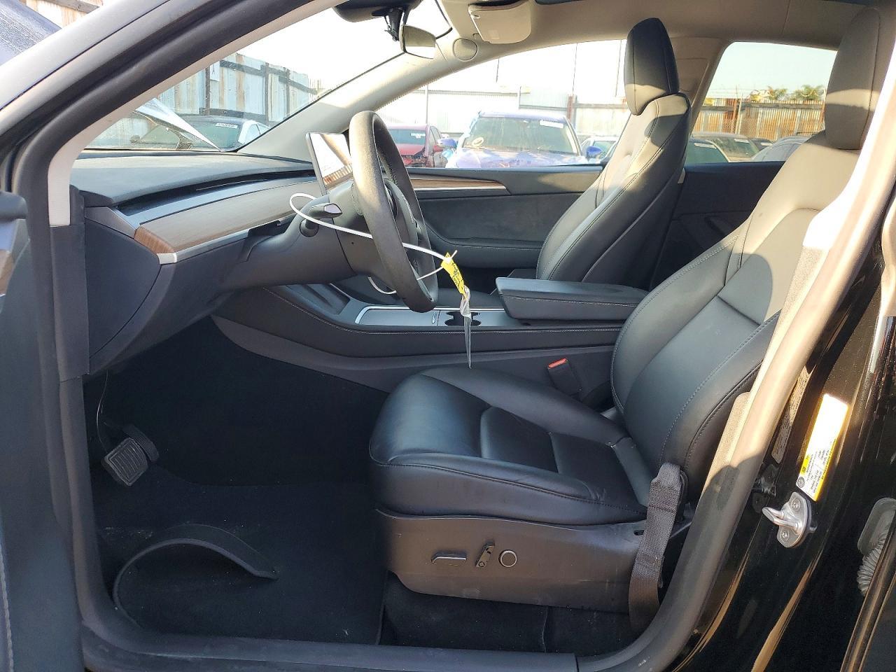 2024 Tesla Model Y - Фото 7