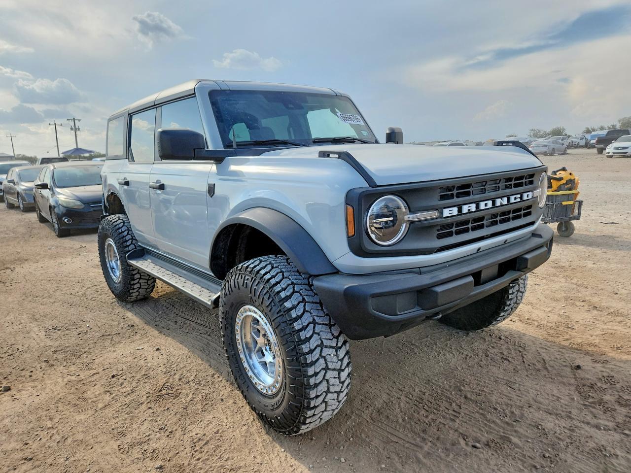 2026 Ford Bronco Big Bend - Image 4