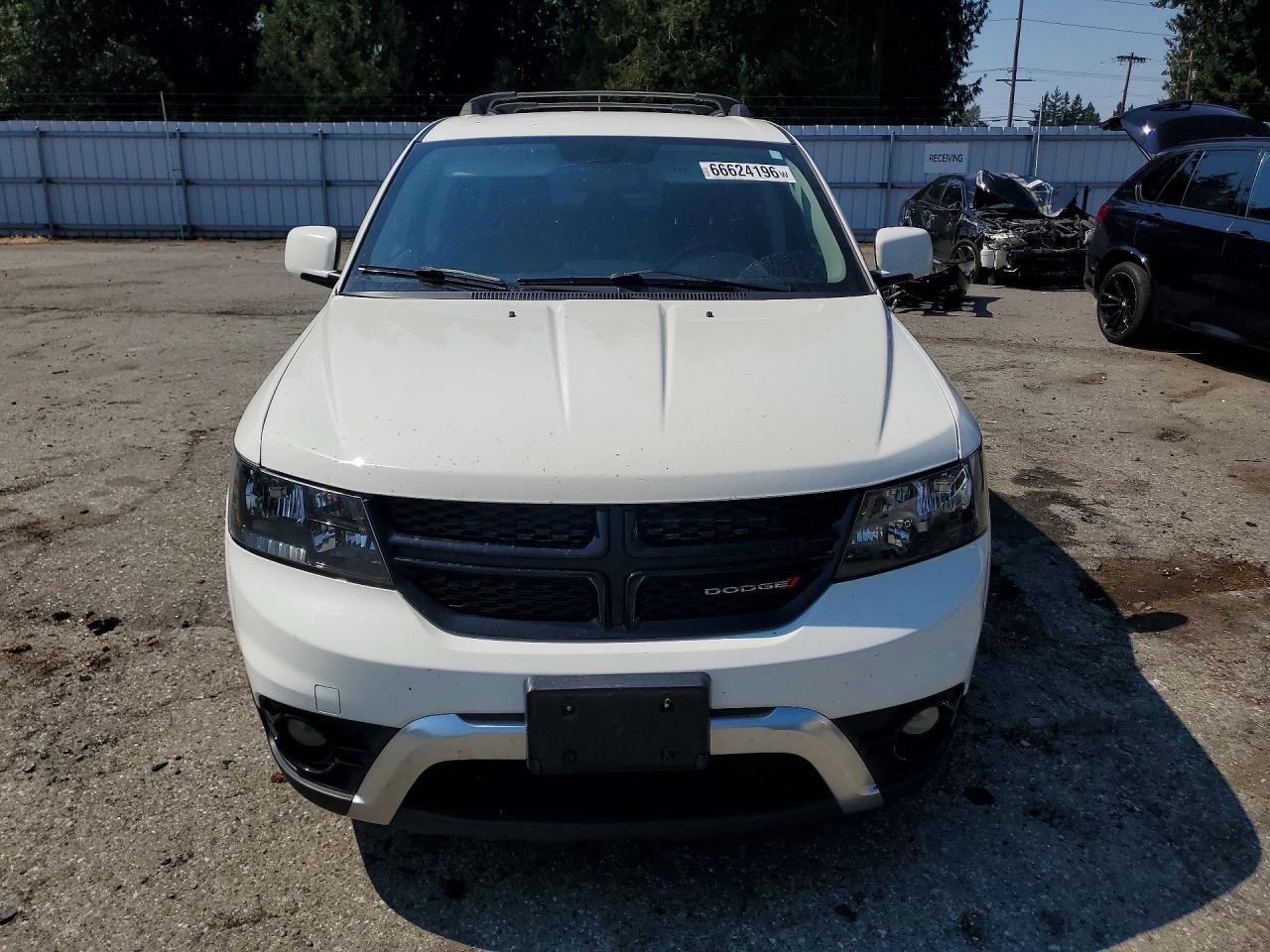 2017 Dodge Journey Crossroad - Фото 5