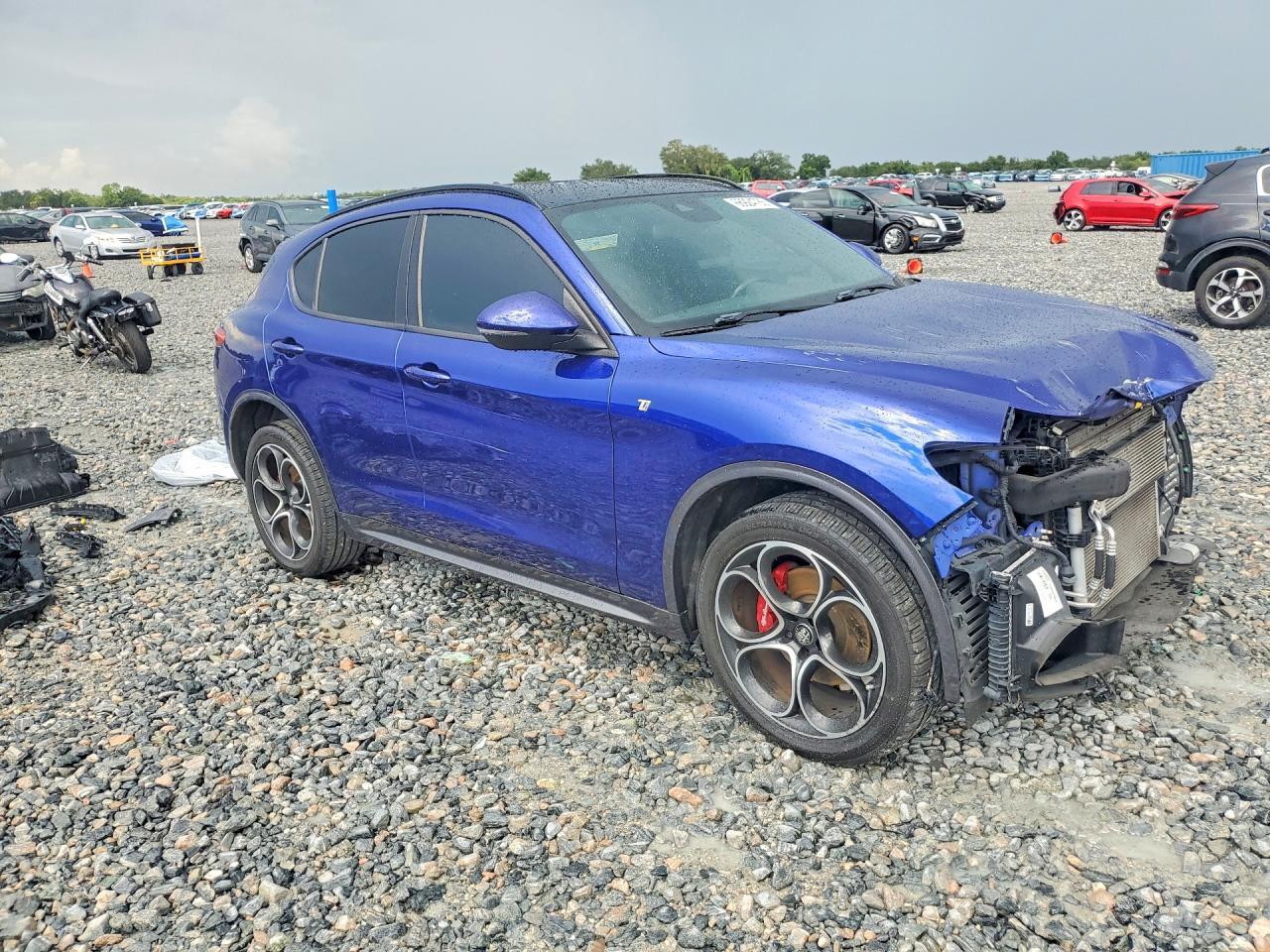 2022 Alfa Romeo Stelvio Ti - Image 4
