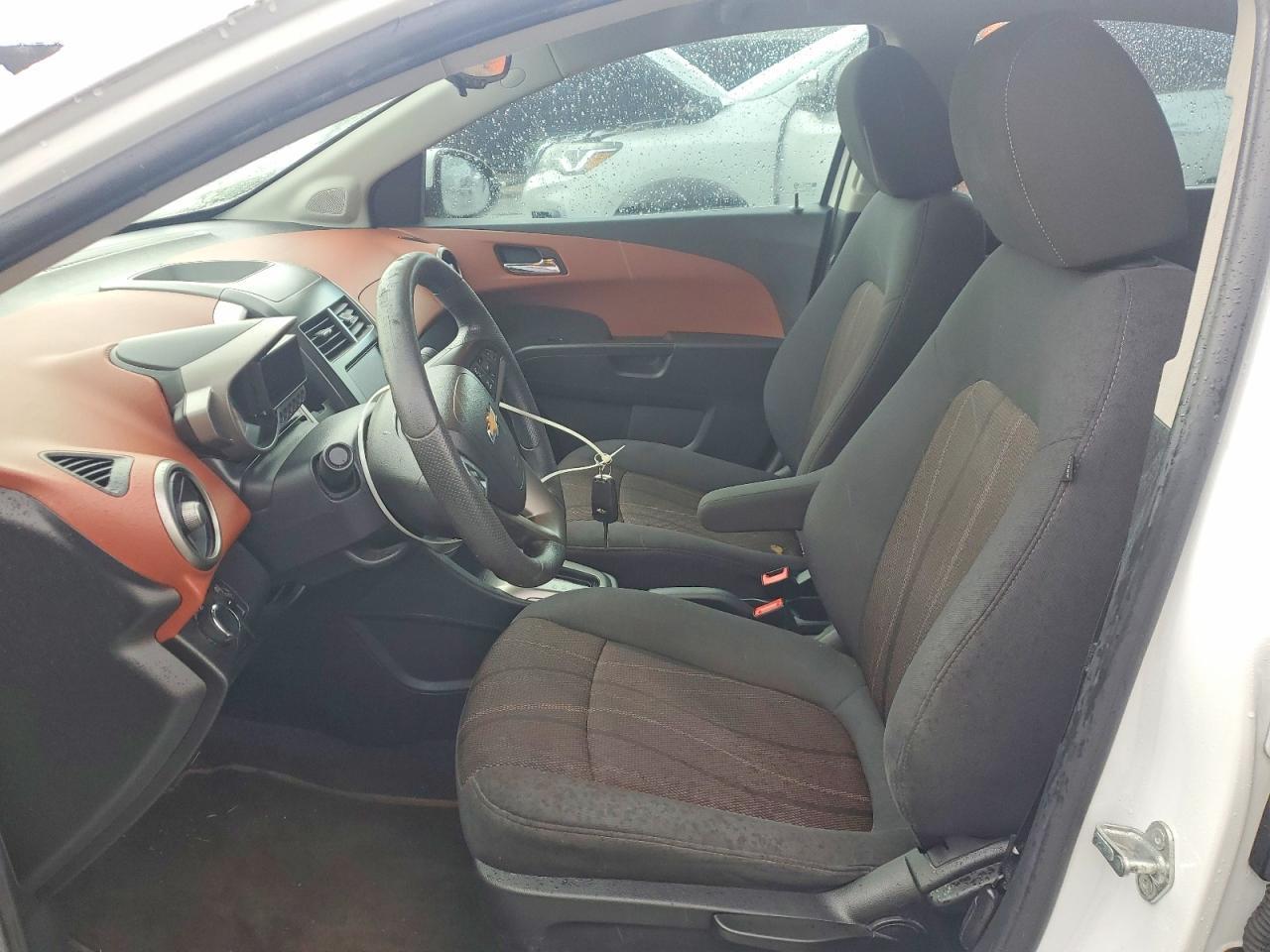 2014 Chevrolet Sonic Lt - Image 7