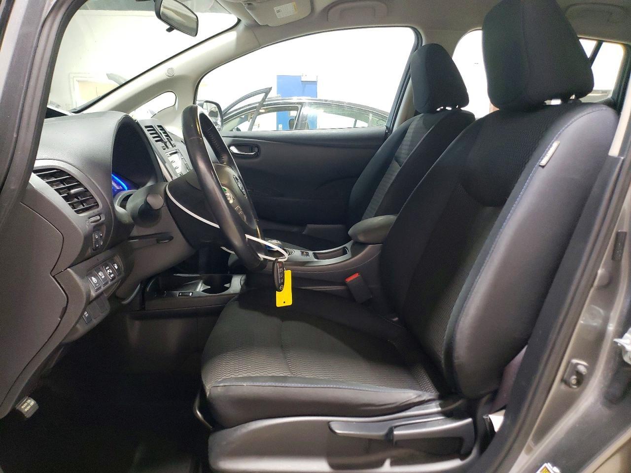 2015 Nissan Leaf S - Image 7