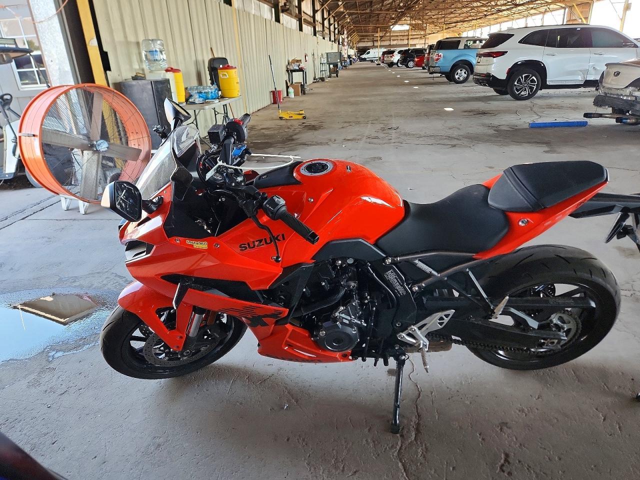 2026 Suzuki Gsx800 F - Фото 3