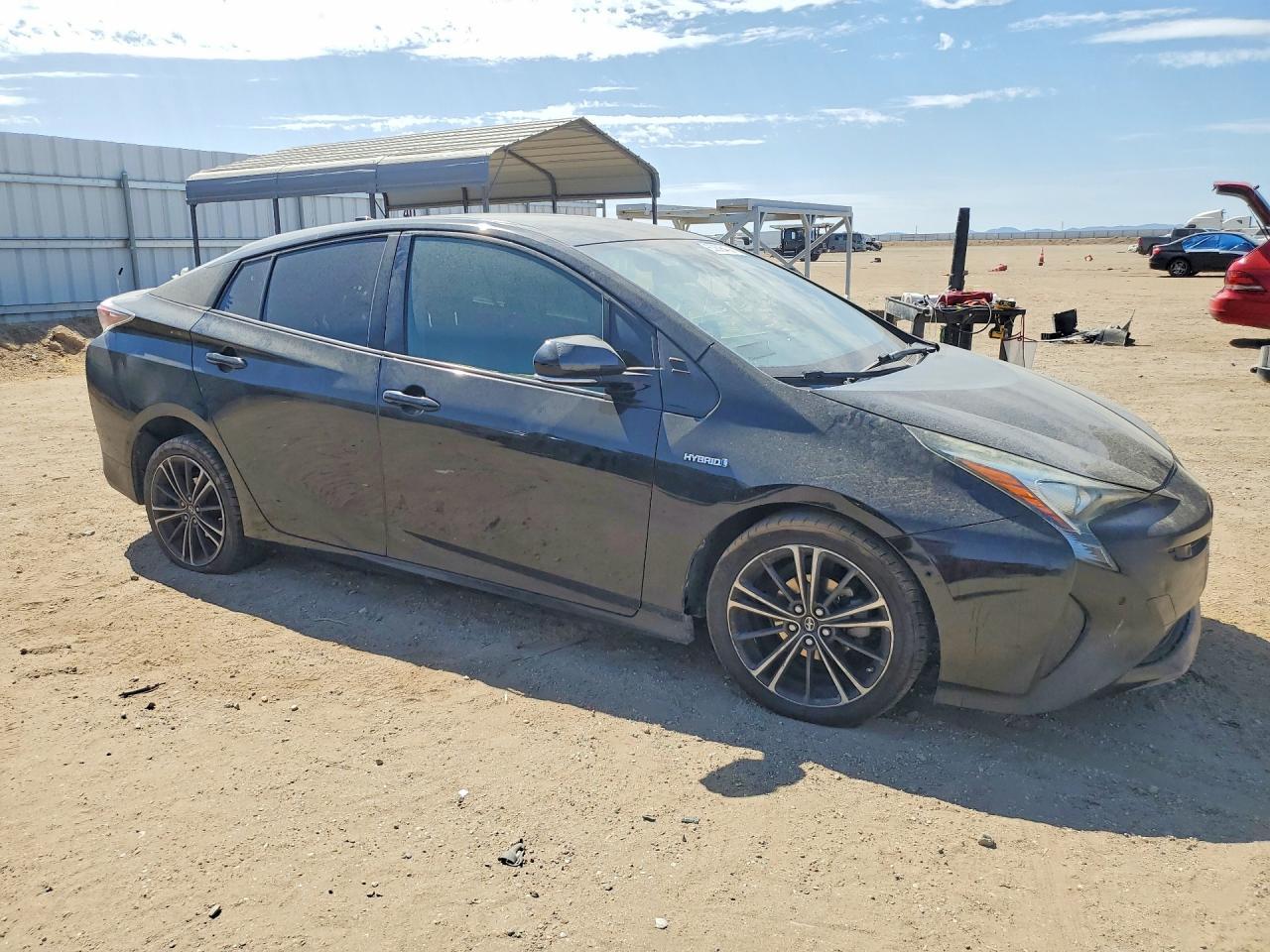 2018 Toyota Prius Two - Фото 4
