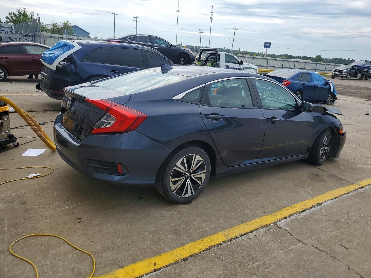 2016 Honda Civic Ex - Фото 3