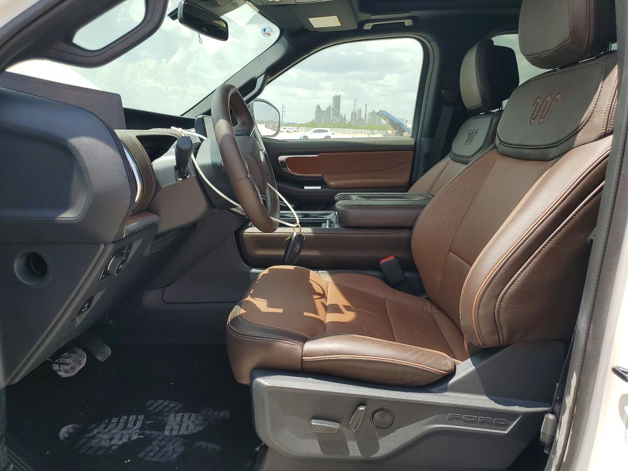 2026 Ford Expedition King Ranch - Фото 7