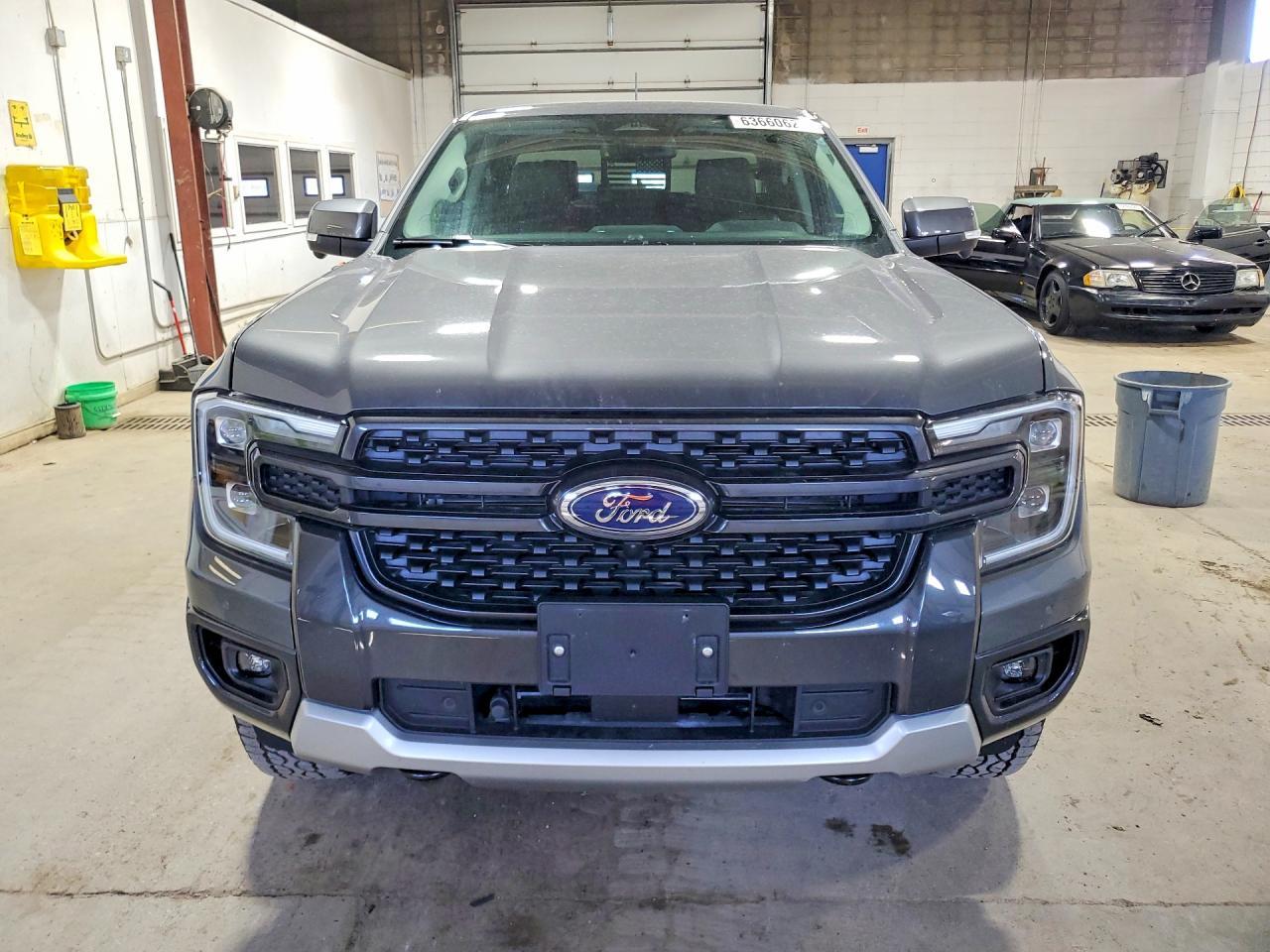 2025 Ford Ranger Lariat - Image 5