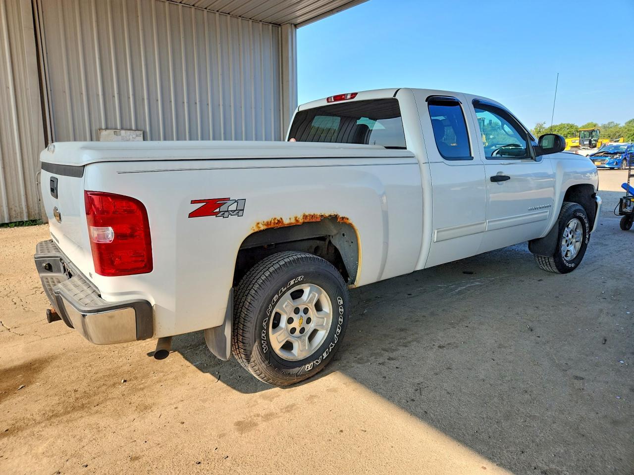 2009 Chevrolet Silverado K1500 Lt - Image 3