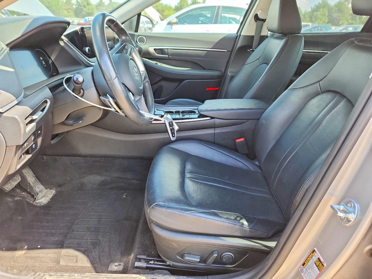2021 Hyundai Sonata Hybrid Limited - Image 7