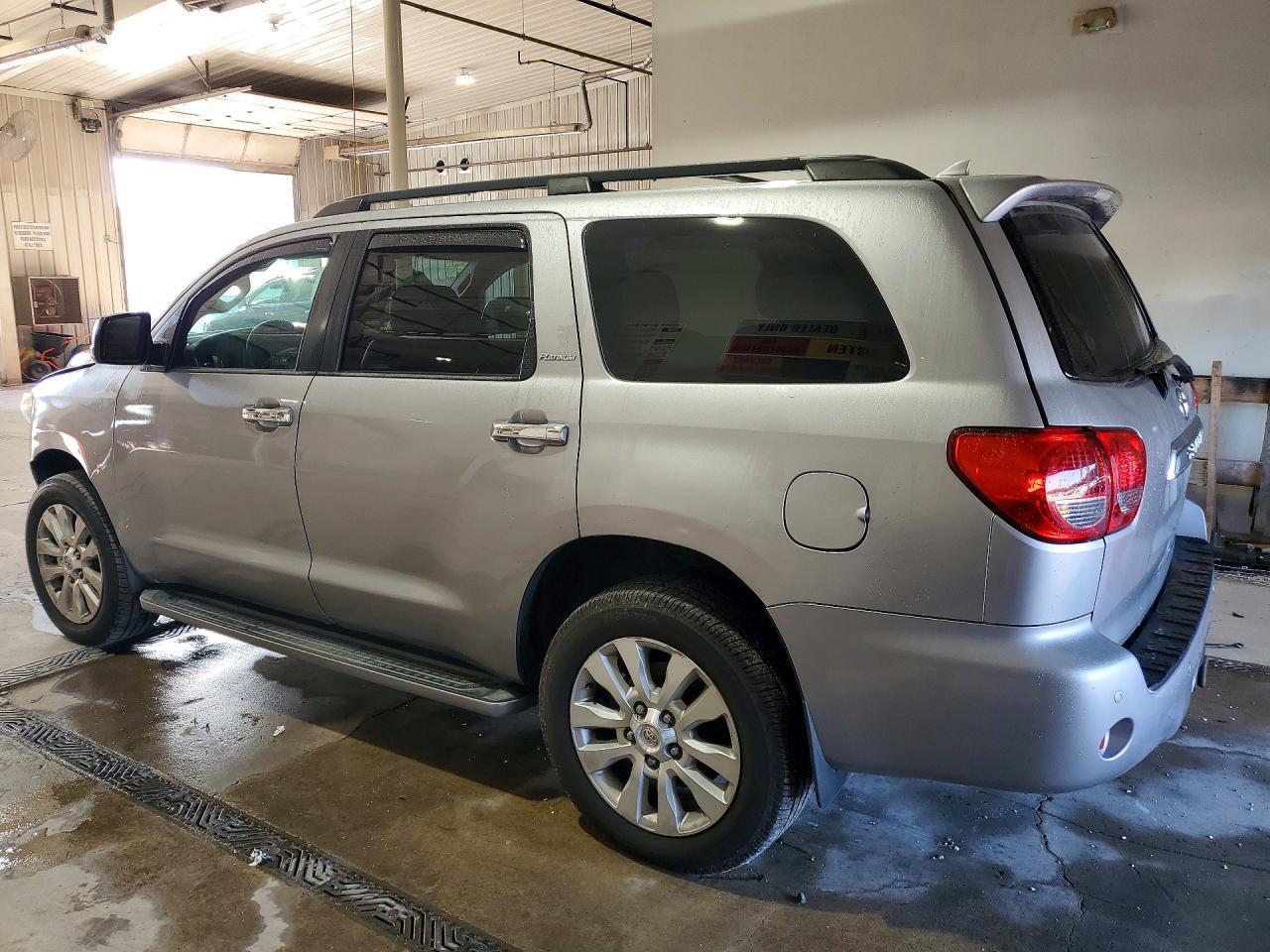 2012 Toyota Sequoia Platinum - Image 2