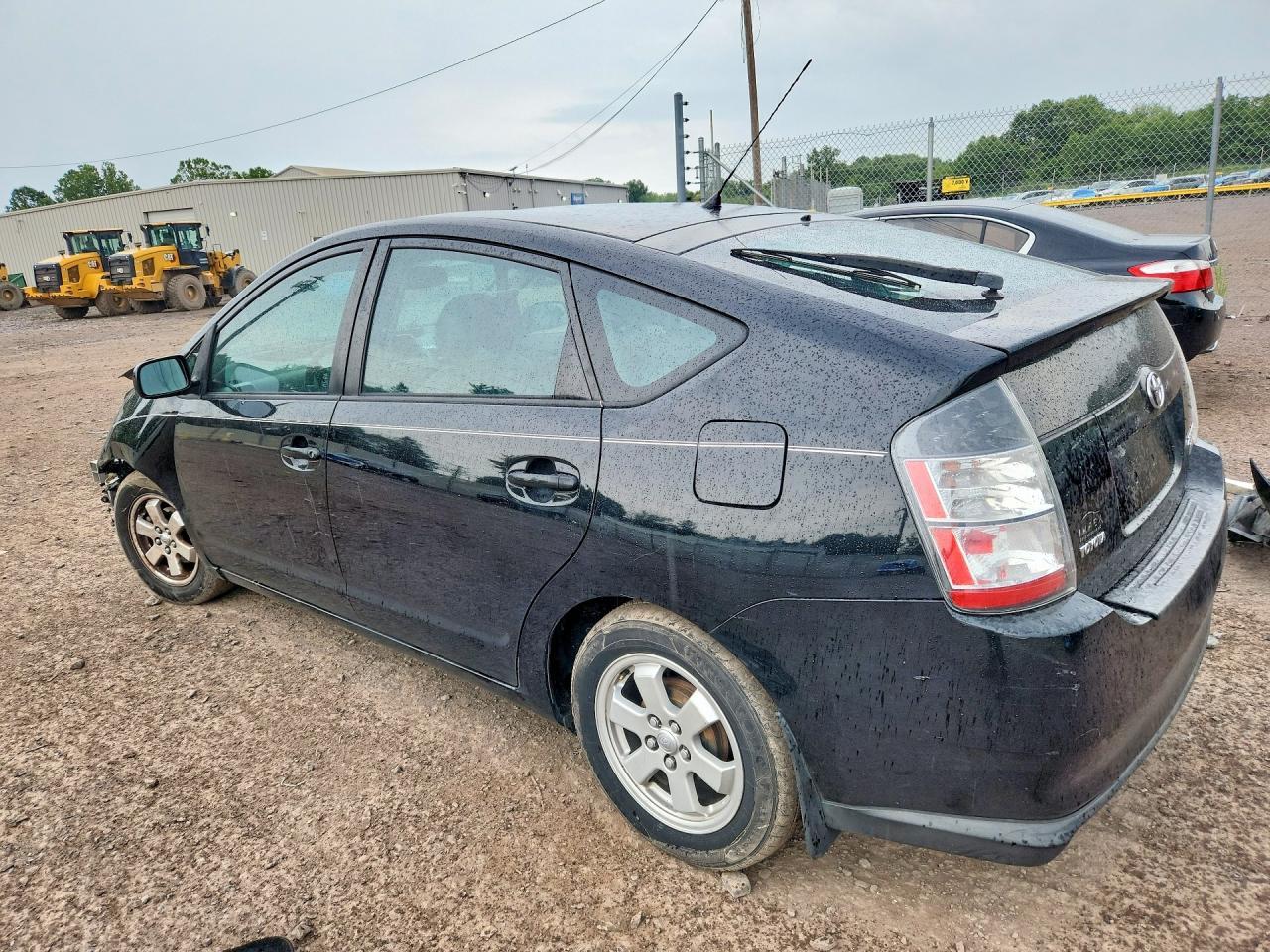 2005 Toyota Prius Base - Фото 2