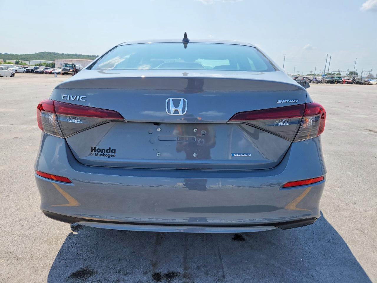 2025 Hond Civic Hybr - Image 6