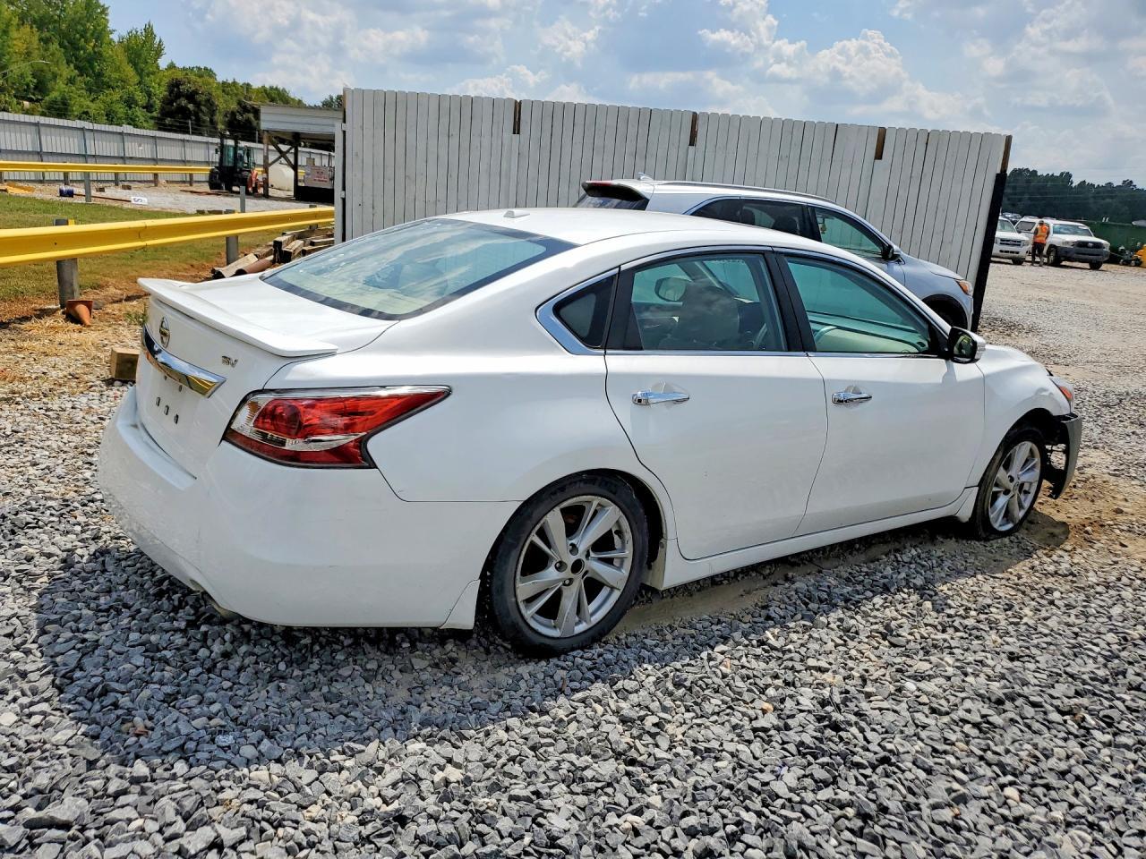 2015 Nissan Altima 2.5 Sv - Фото 3