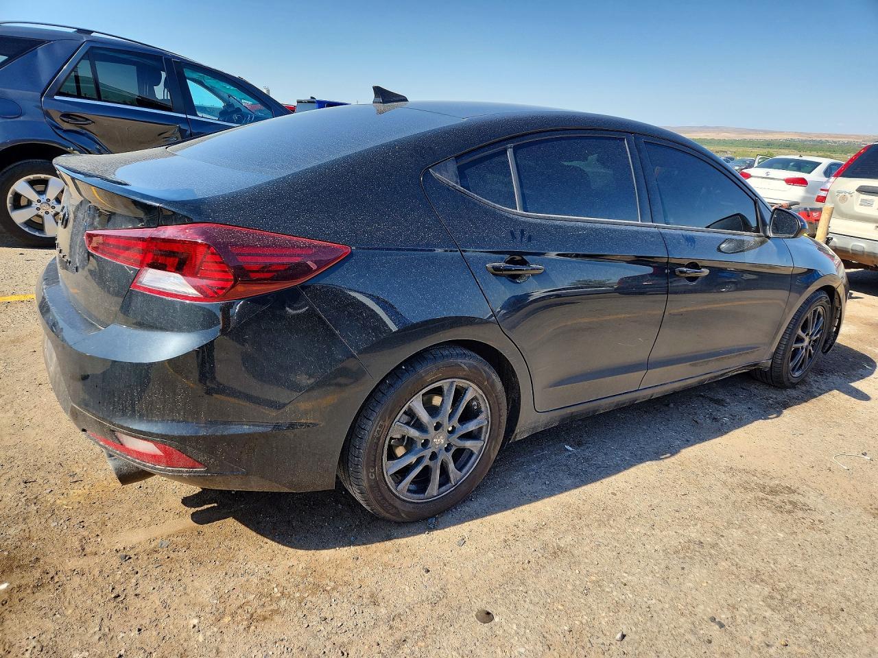 2019 Hyundai Elantra Value Edition - Фото 3