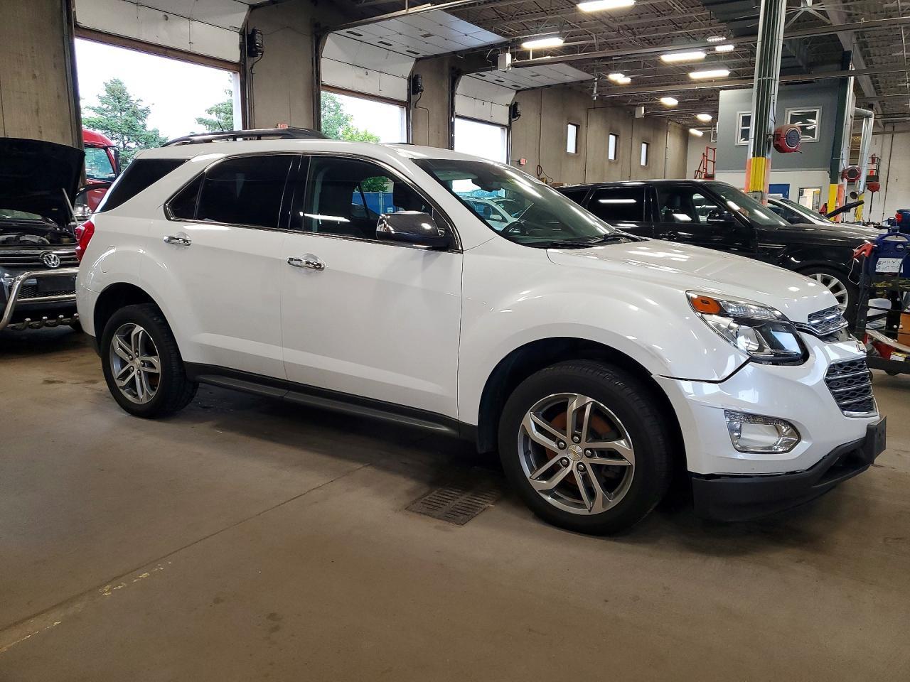 2017 Chevrolet Equinox Premier - Фото 4