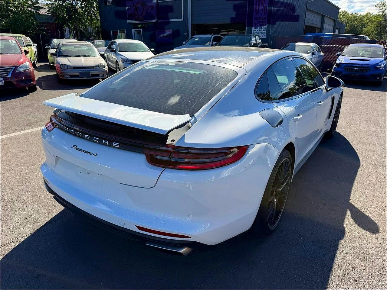 2017 Porsche Panamera 2 - Image 4