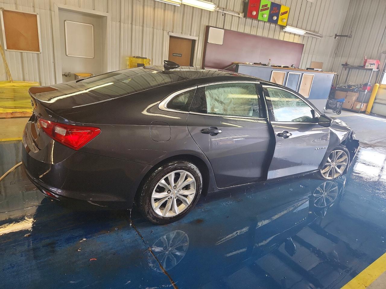 2023 Chevrolet Malibu Lt - Image 3