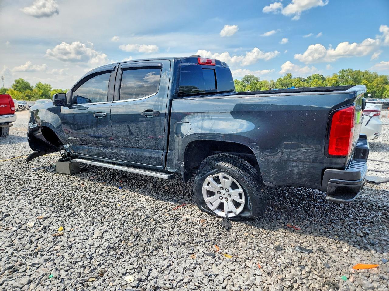 2017 Chevrolet Colorado Lt - Фото 2