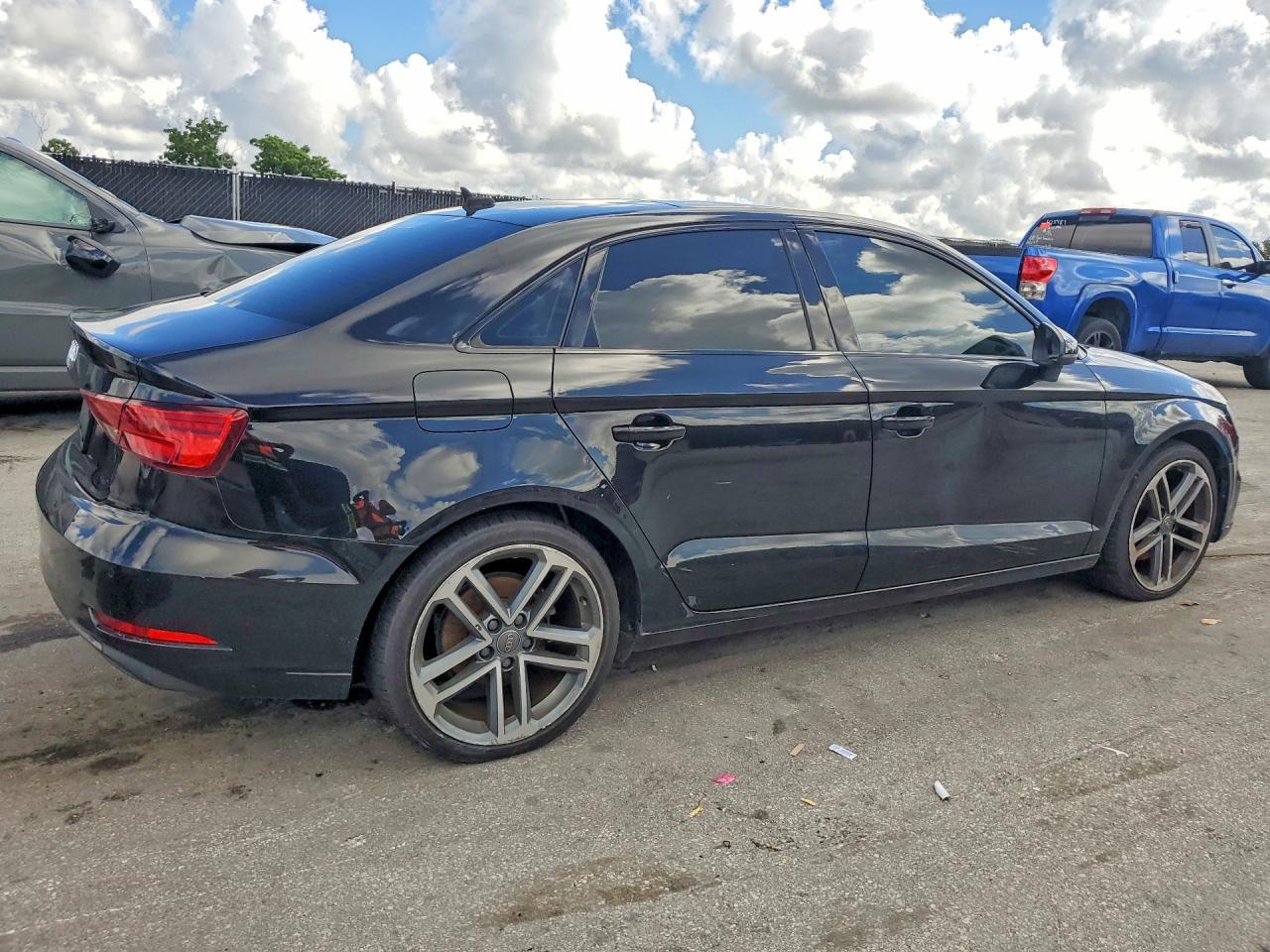 2020 Audi A3 Premium - Фото 3